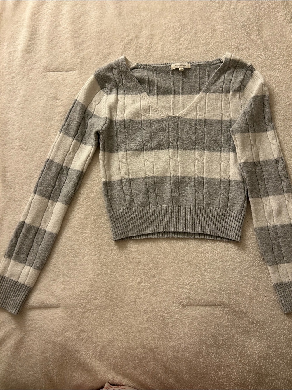 Cropped V-Neck Stripe Sweater in Gray and Cream